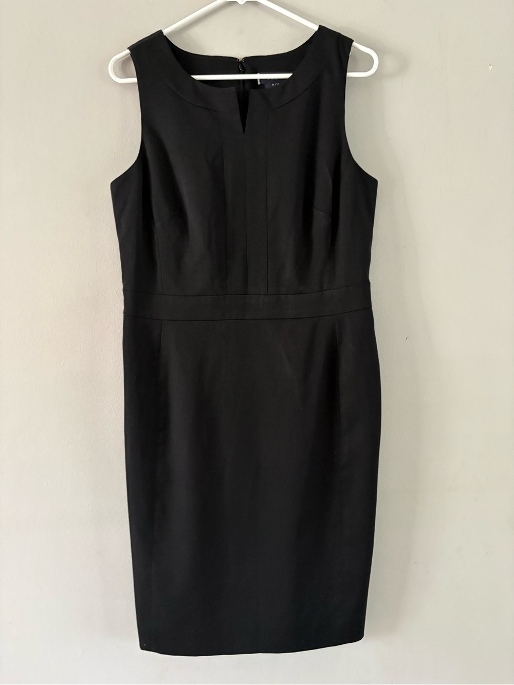 🎊Anne Klein Black Sleeveless Sheath Dress